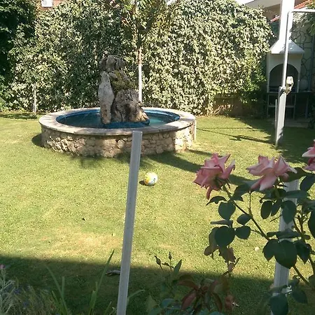 Guest house Rafomarija 2*